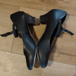 Theatricals Women's Baby Louis 1.5" Heel Character Shoes